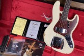 Fender Custom Shop Ltd Edition 1960 Jazz Bass Relic Aged Olympic White-8.jpg